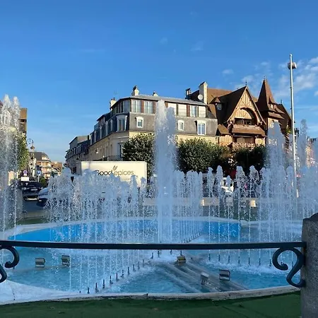 La Casa Republique Yourhosthelper * Deauville
